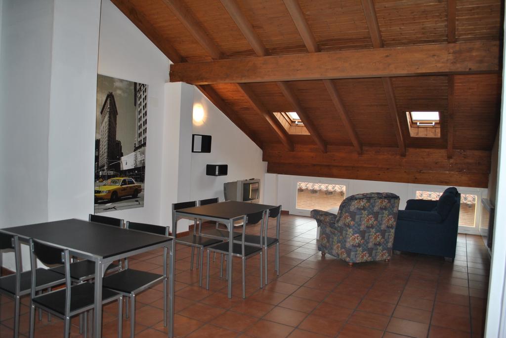 Hostal La Catedral Санто-Домінго-де-ла-Кальсада Екстер'єр фото
