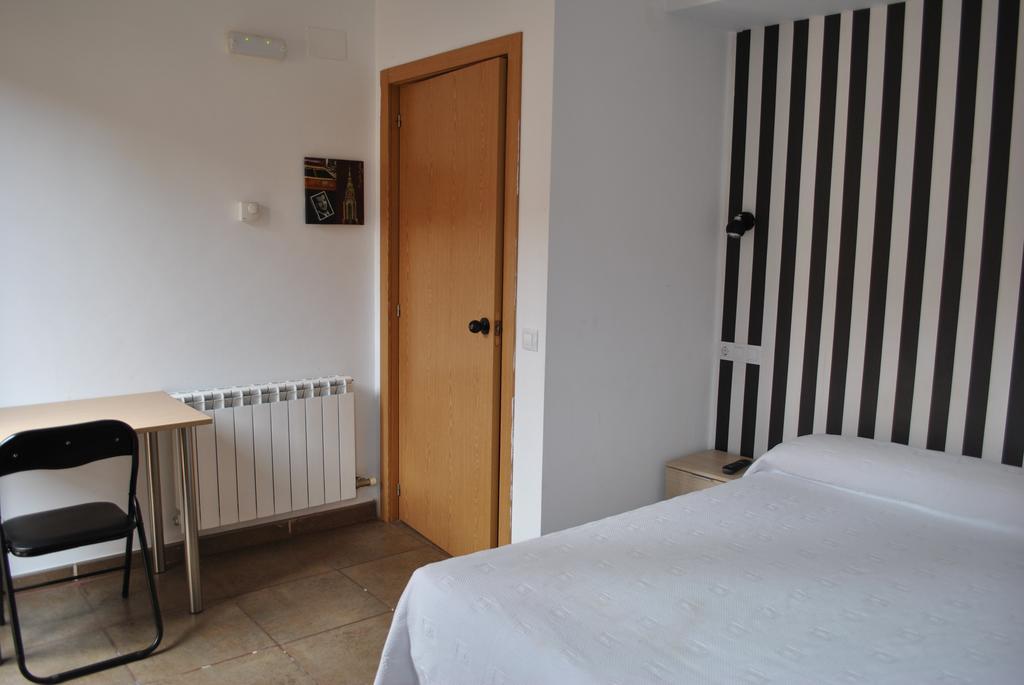 Hostal La Catedral Санто-Домінго-де-ла-Кальсада Екстер'єр фото
