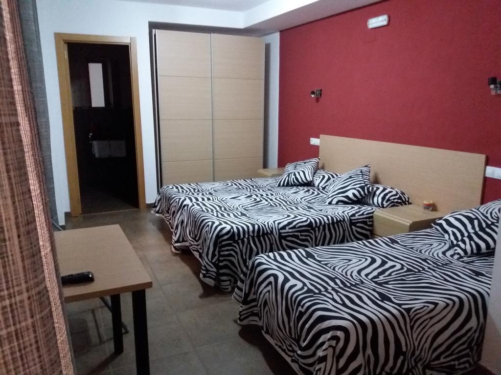 Hostal La Catedral Санто-Домінго-де-ла-Кальсада Екстер'єр фото
